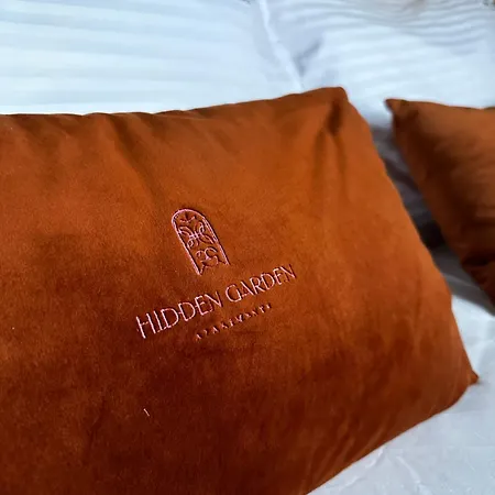 Hidden Garden ウッチ