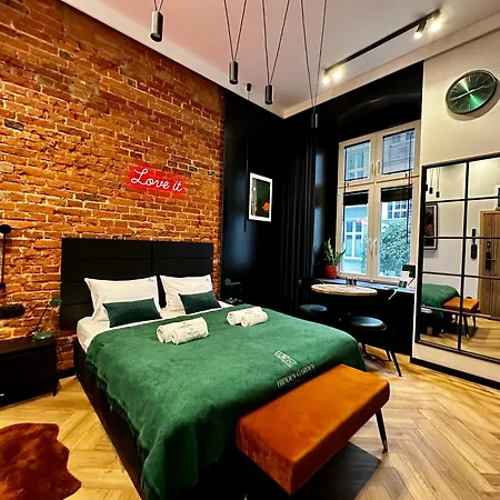 Hidden Garden ウッチ